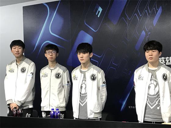 使得整体成 使得整体成