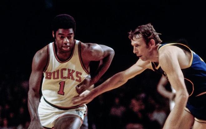 施罗德身穿 施罗德身穿