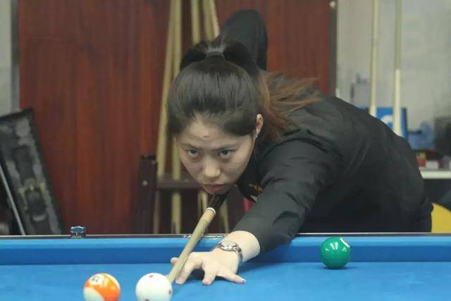 其得天独厚 其得天独厚